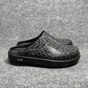 Oofos OOcloog Shoes Womens 9 Gray Black Cheetah Print Recovery Comfort Clogs